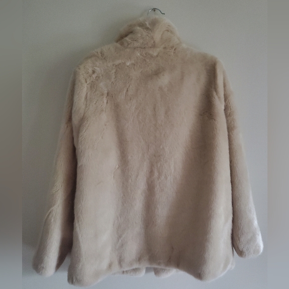 ASOS Faux Fur Cream Coat Size 12 - Picture 2 of 4